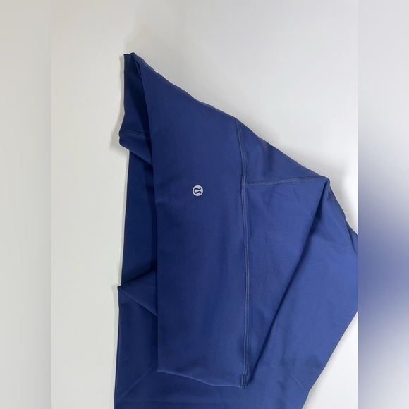 LULULEMON Wunder Train High-Rise Tight 25"
Larkspur size 18 - Picture 7 of 9